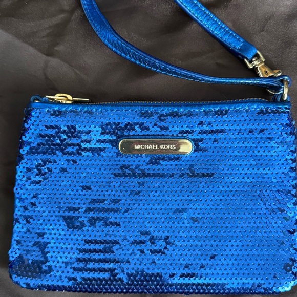 Michael Kors wristlet - Picture 5 of 7